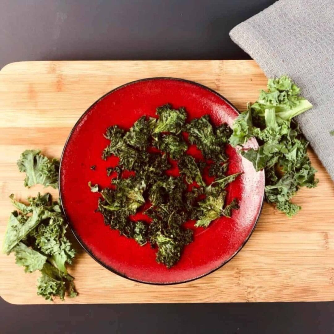 How to Make Kale Chips That Are Crispy
