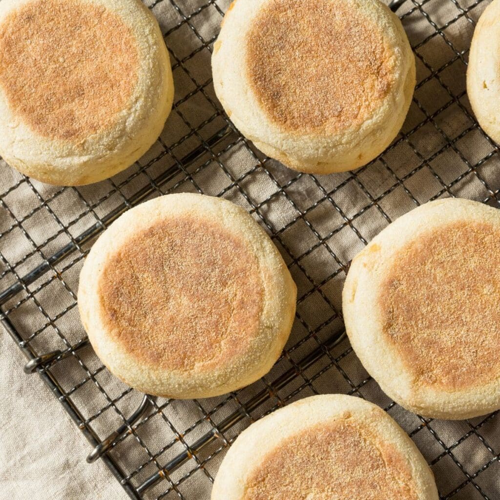 13 Best Almond Flour Breakfast Recipes 🥞