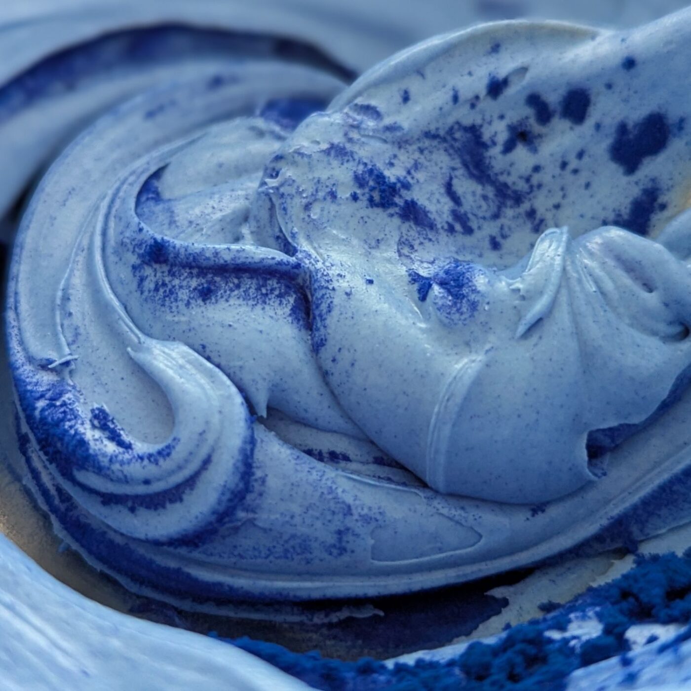 How to Make Blue Chocolate Without Food Coloring