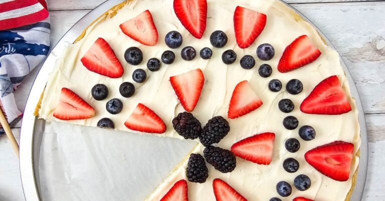 Easy 4th of July Fruit Pizza That Looks as Good as It Tastes