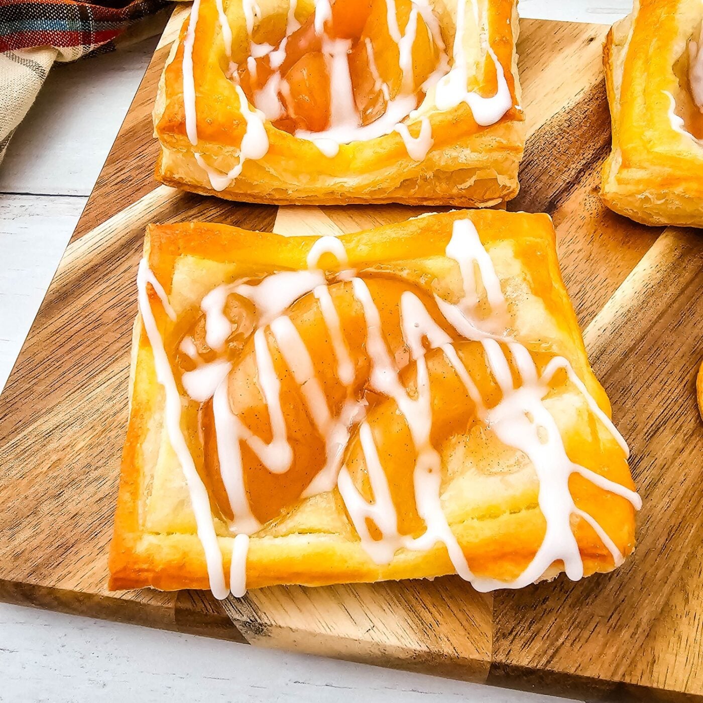 Easy Apple Danish (Puff Pastry + Pie Filling, 12 Pastries)