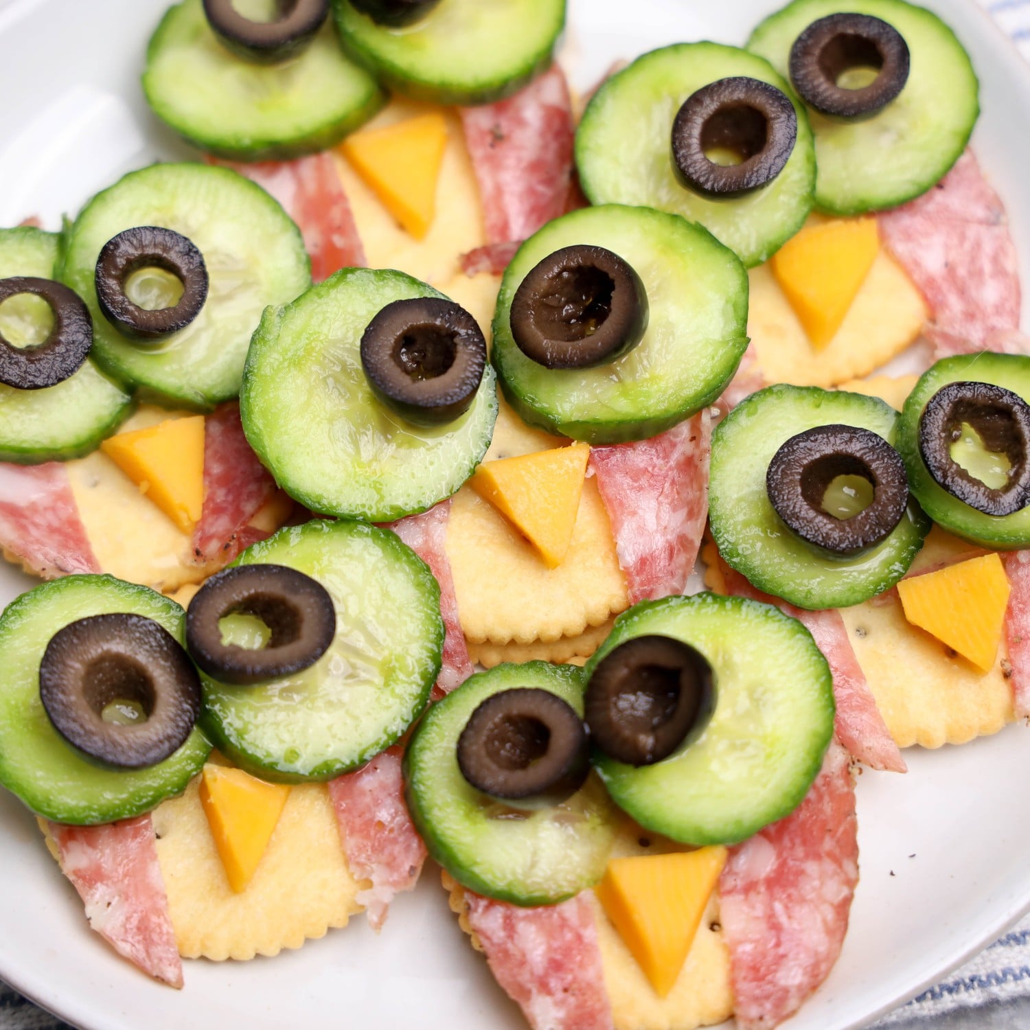 Owl Crackers (Fun No Bake Snack)