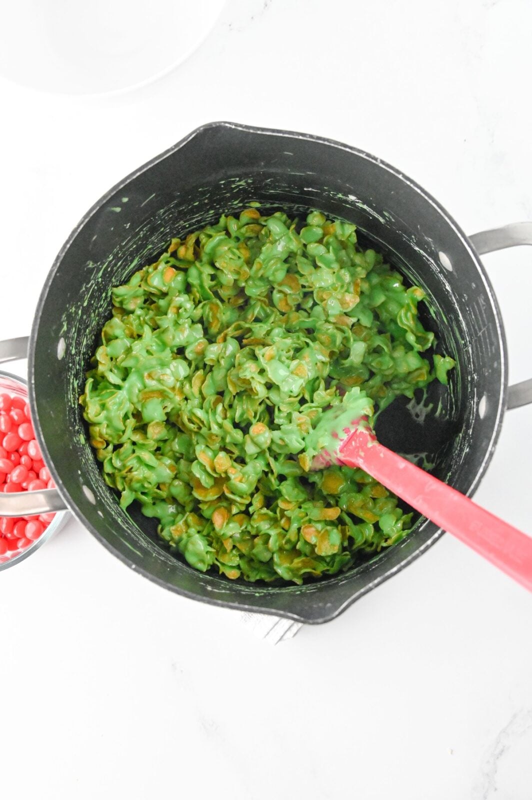 Cornflake Wreaths: corn flakes stirred in